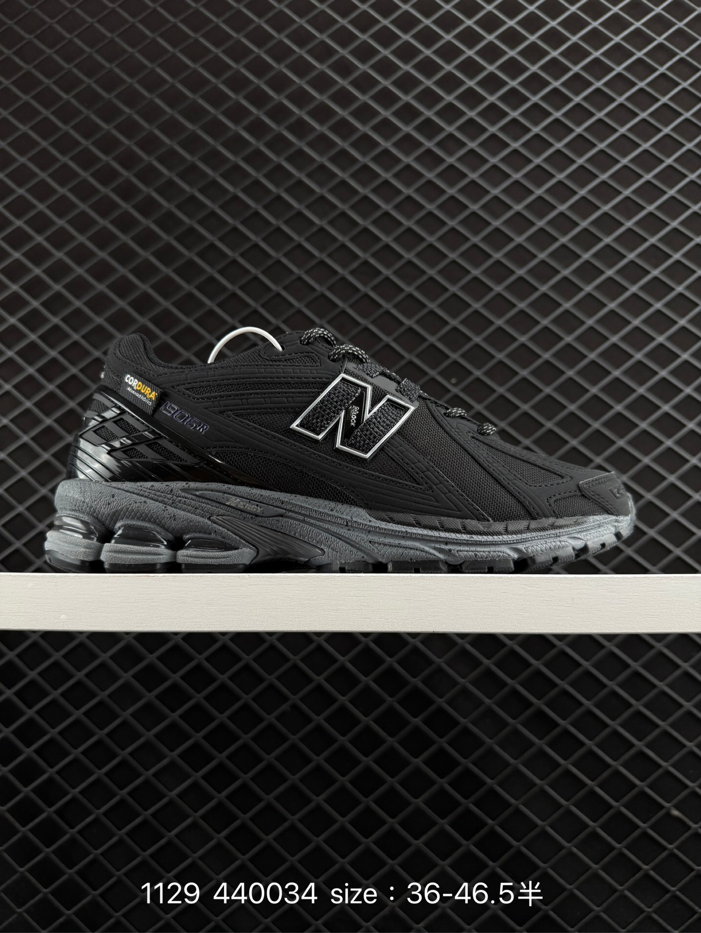 New Balance M1906